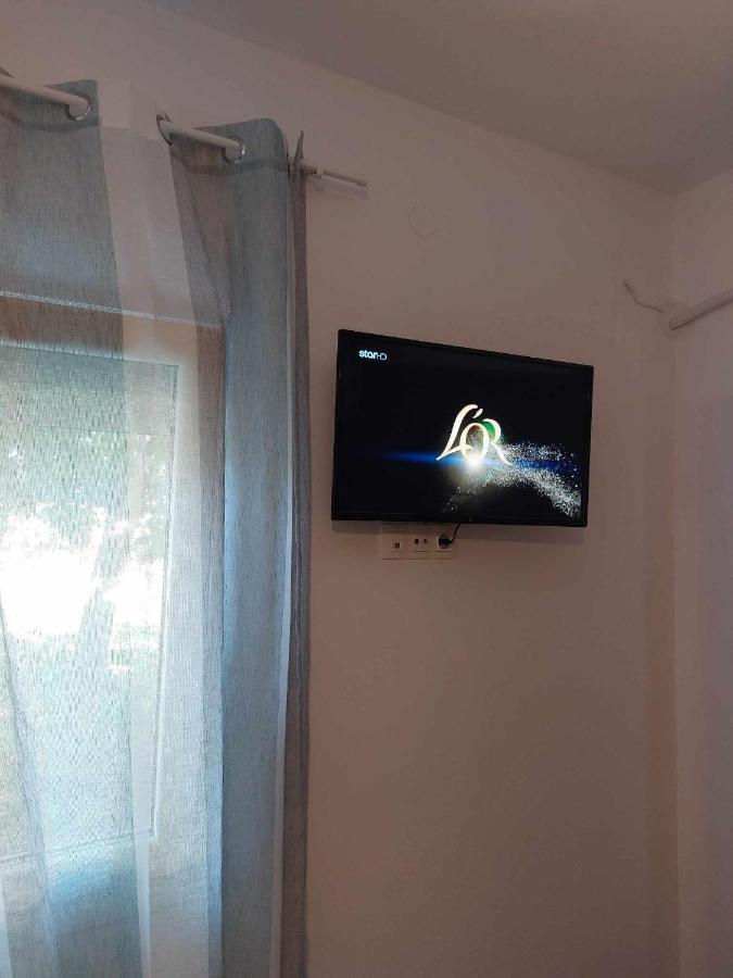 Studio Με Όλες Τις Ανέσεις Vétrina Zewnętrze zdjęcie